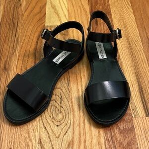 Steve Madden Elegant Black Sandals